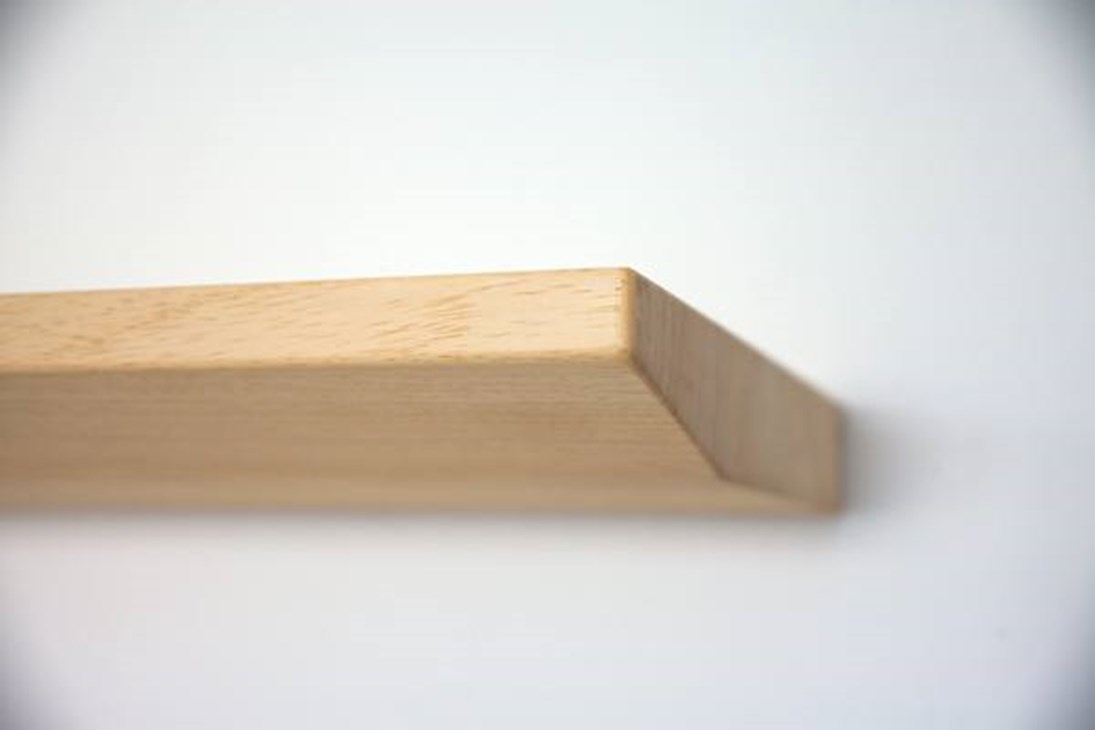 /media/1148/ayous-voorkant-schuine-randen-detail.jpg?anchor=center&mode=crop&width=1095&rnd=131968712180000000